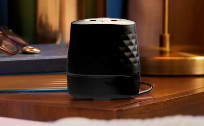 Febreze PLUG Scent Booster Continuous Scent Device Oil Diffuser Black Compatible with Febreze Air Freshener Plug In Refills