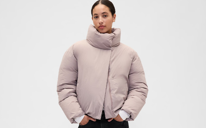 GAP Factory Womens Relaxed Puffer Jacket