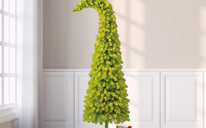 Lawndale Spruce Prelit Green Artificial Christmas Tree with Warm White LED Lights