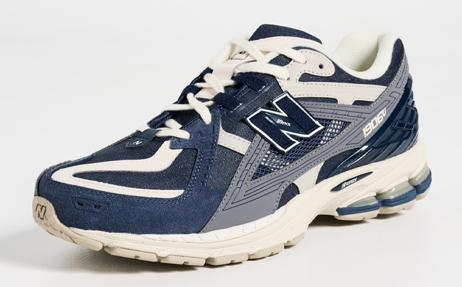 New Balance 1906R Mens Shoe in White Navy Grey