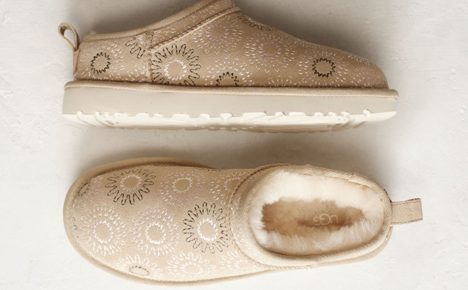 UGG Womens Classic Micro Sun Stitch Slides UGG Womens Classic Micro Sun Stitch Slides